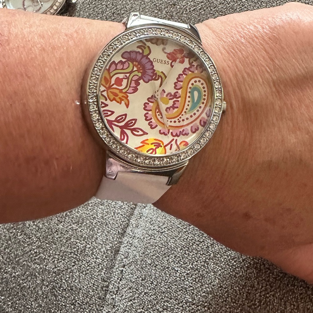 Guess watch genuine, leather band